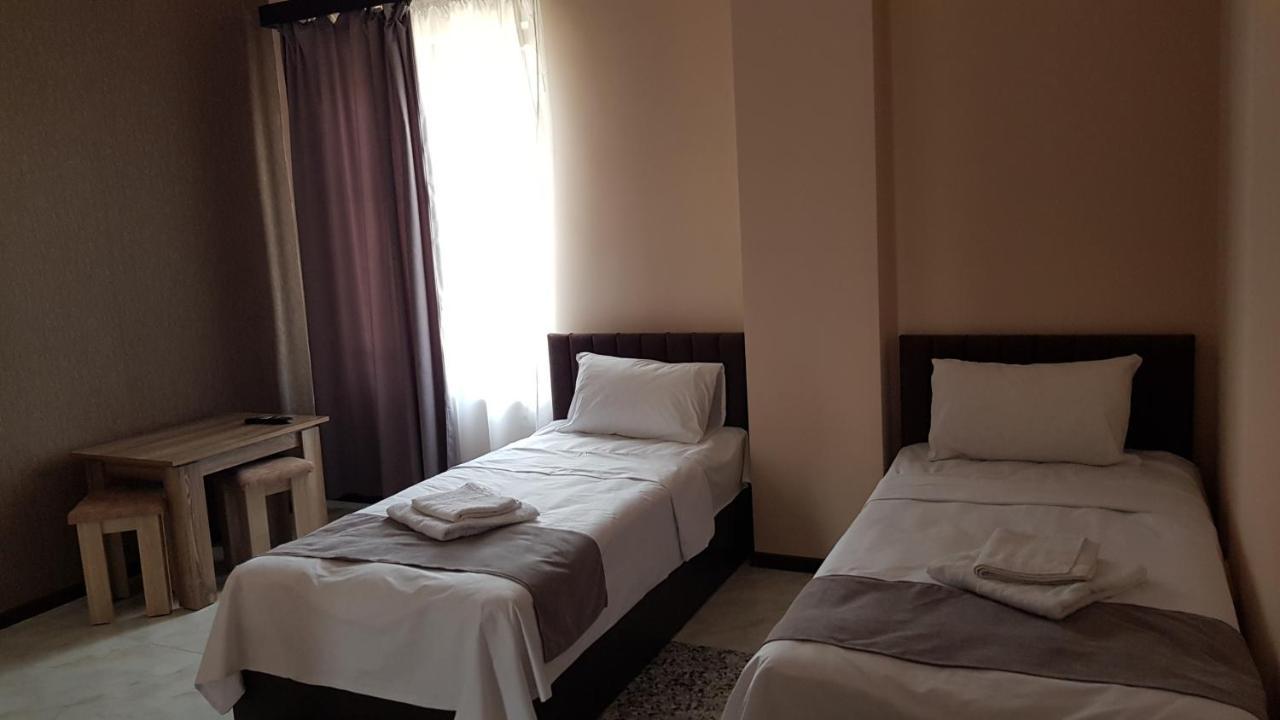 Rp Hotel Jerevan Exteriör bild