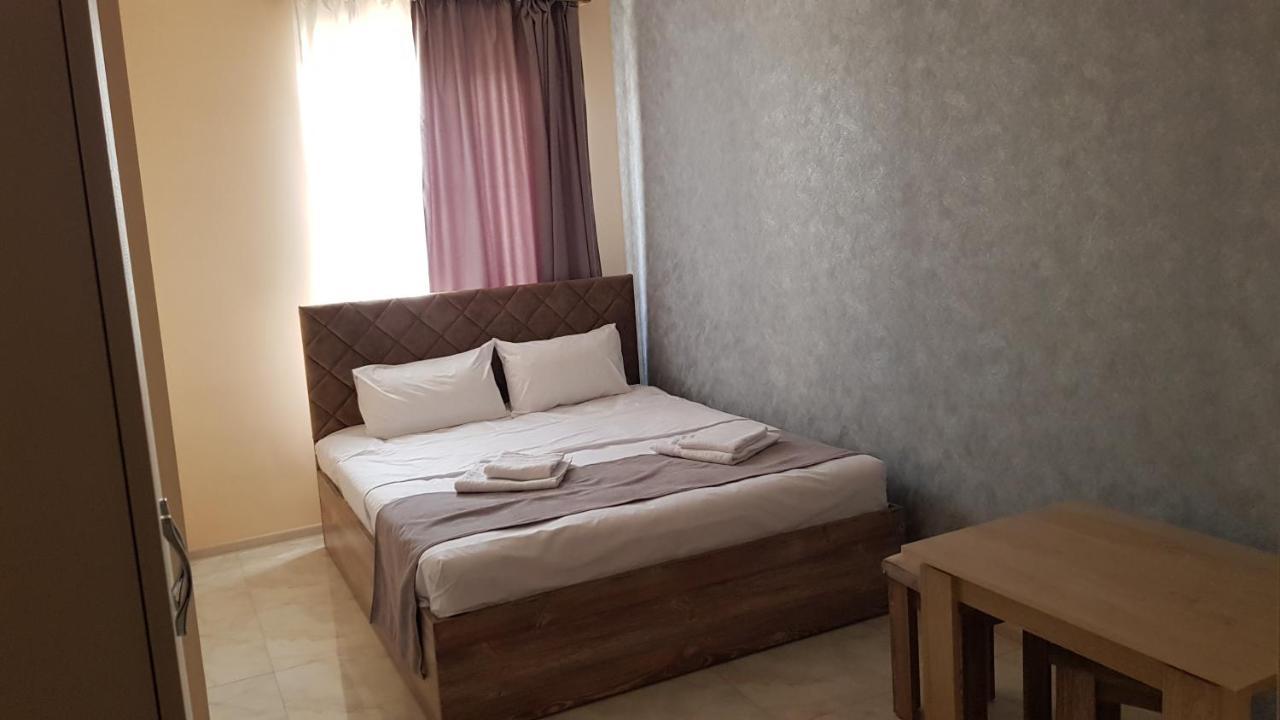 Rp Hotel Jerevan Exteriör bild